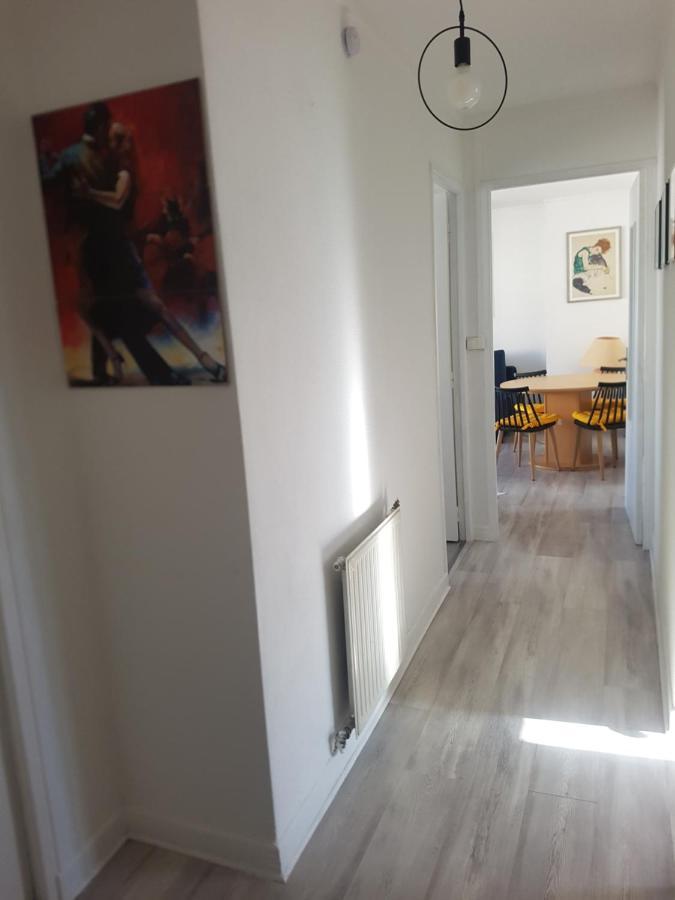 Logement Entier - Appartement T4 Hypercentre Dans Une Rue Calme - Stationnement Gratuit Tarbes Exterior photo